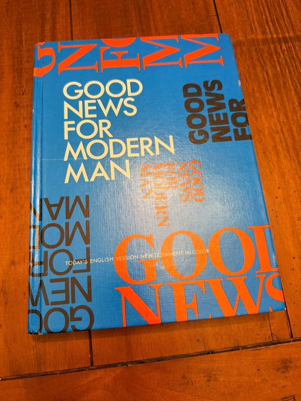 Vintage 1974Good News for Modern Man New Testament Today's English Version COLOR